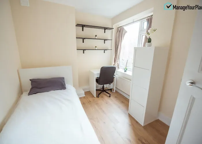 Great Central London Flat