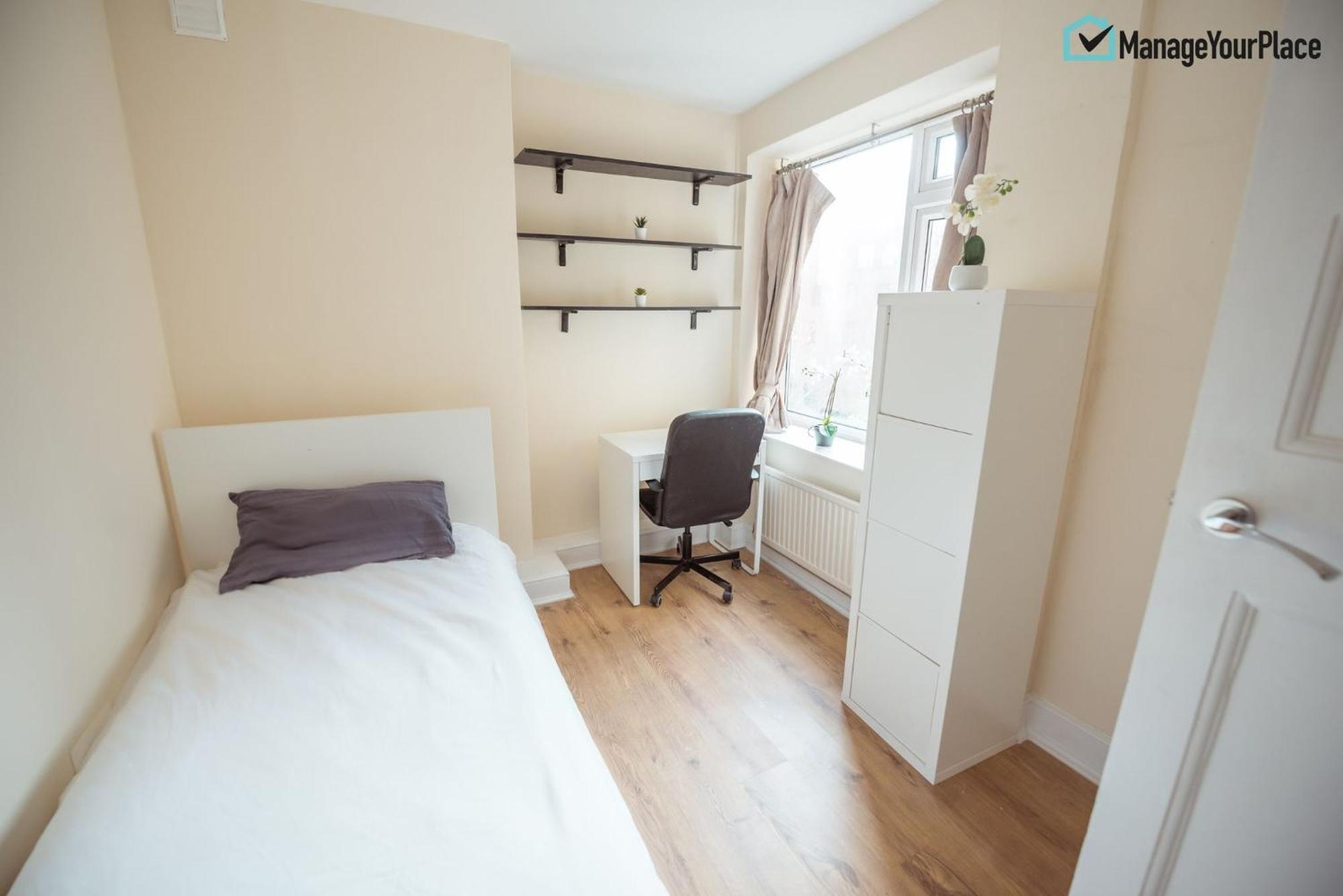 Apartment Great Flat London